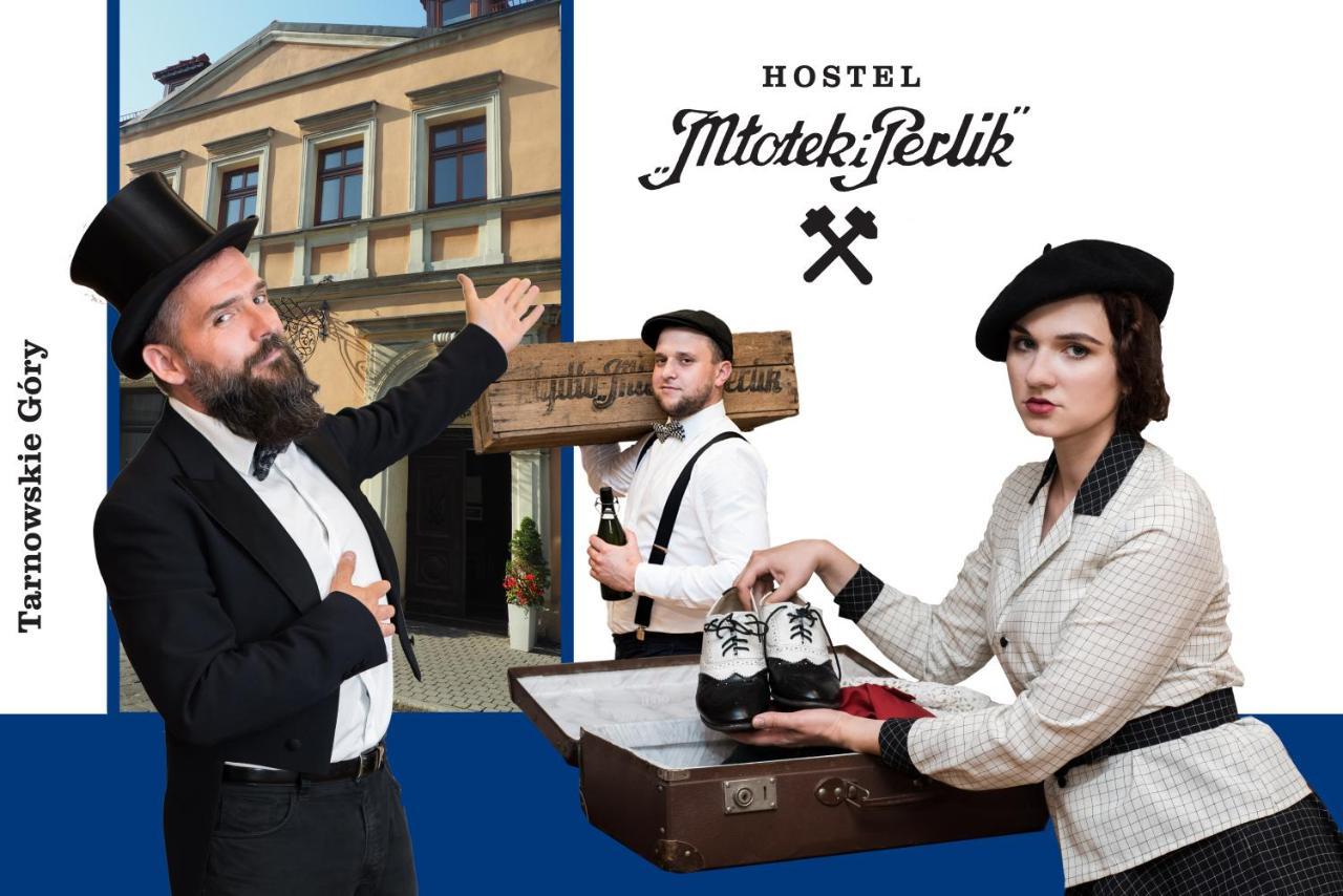 Hostel Mlotek I Perlik Tarnowskie Gory Exterior photo